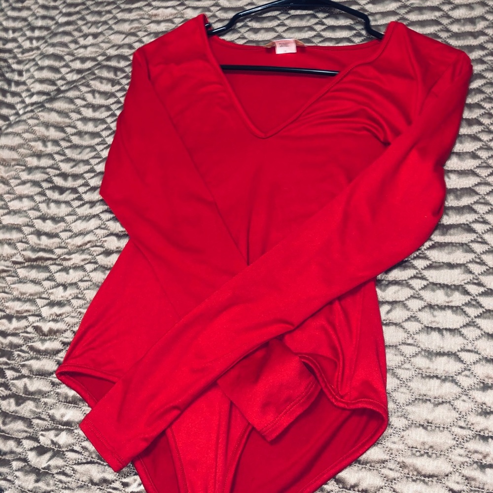 v neck body suit